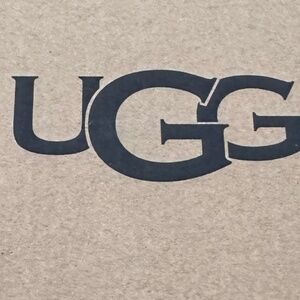 UGG CHUKKA BOOTS